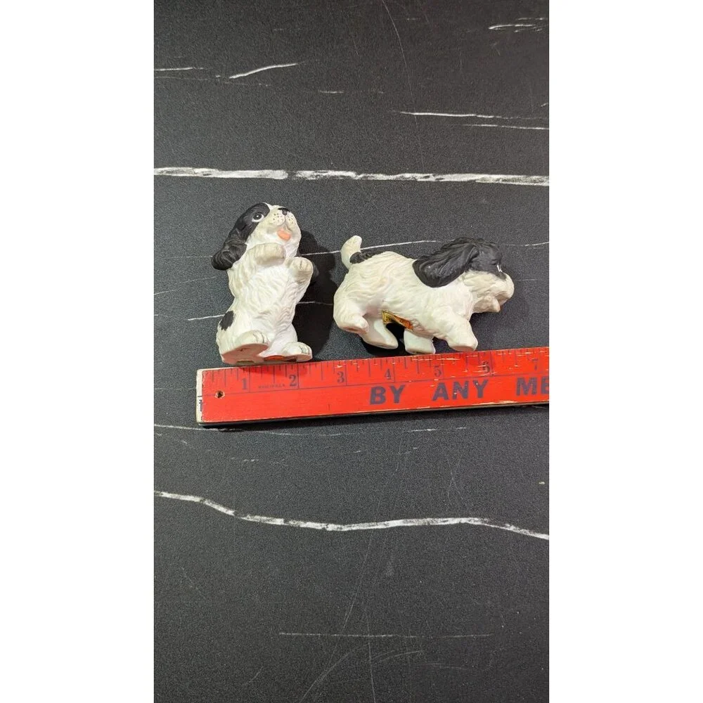 Vintage Japan Set Of 2 Ceramic Spaniel‎ Puppy Figurines With Playful Expressions
